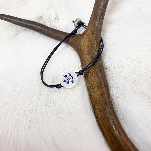 Bracelet with Sámi symbol