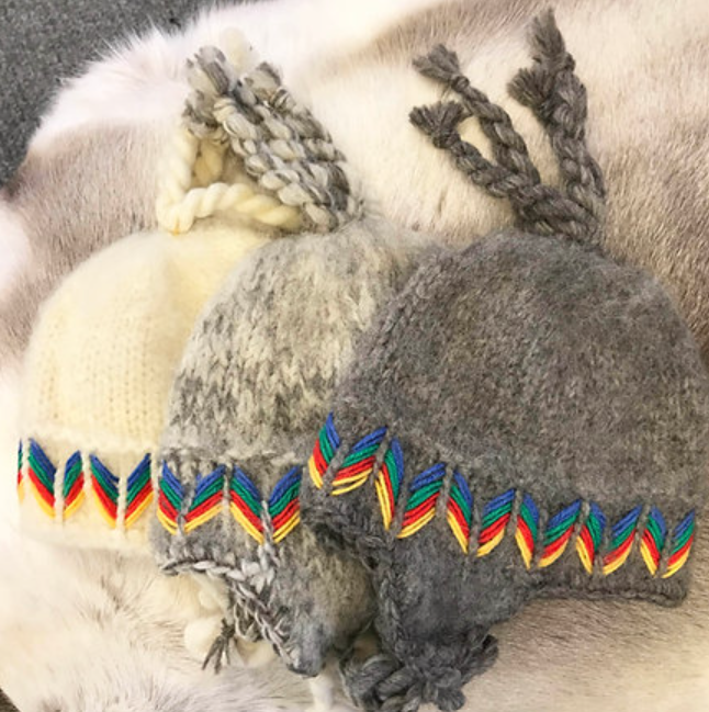 Lovikka hat for adults