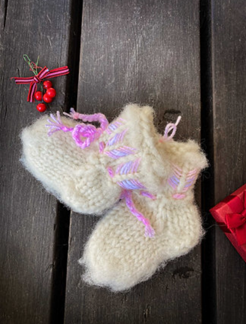 Lovikka socks for babies