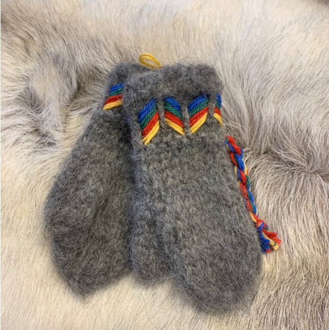 Lovikka mittens for children
