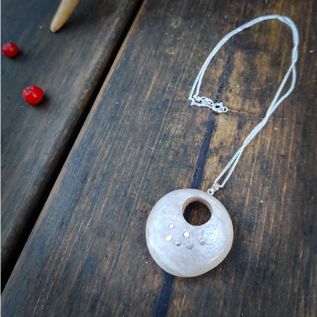 Eva Pendant