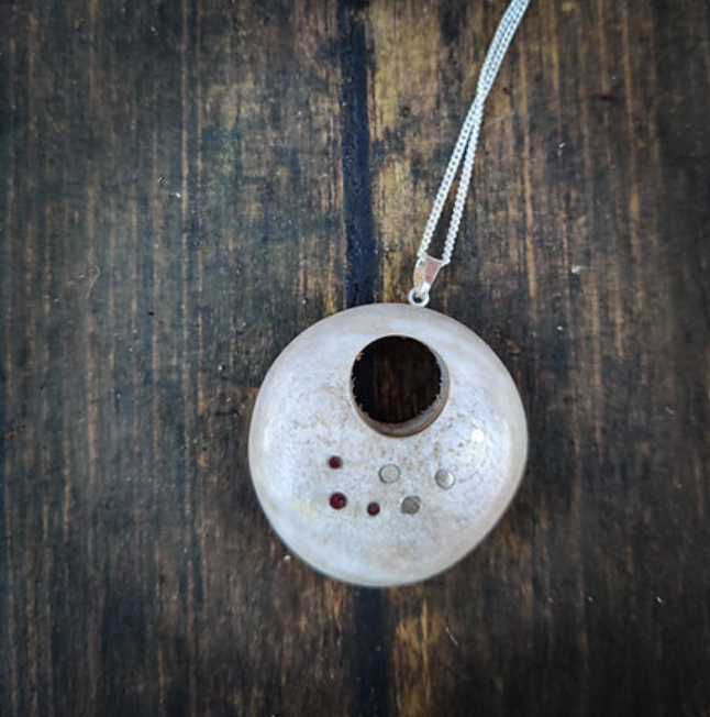 Eva Pendant