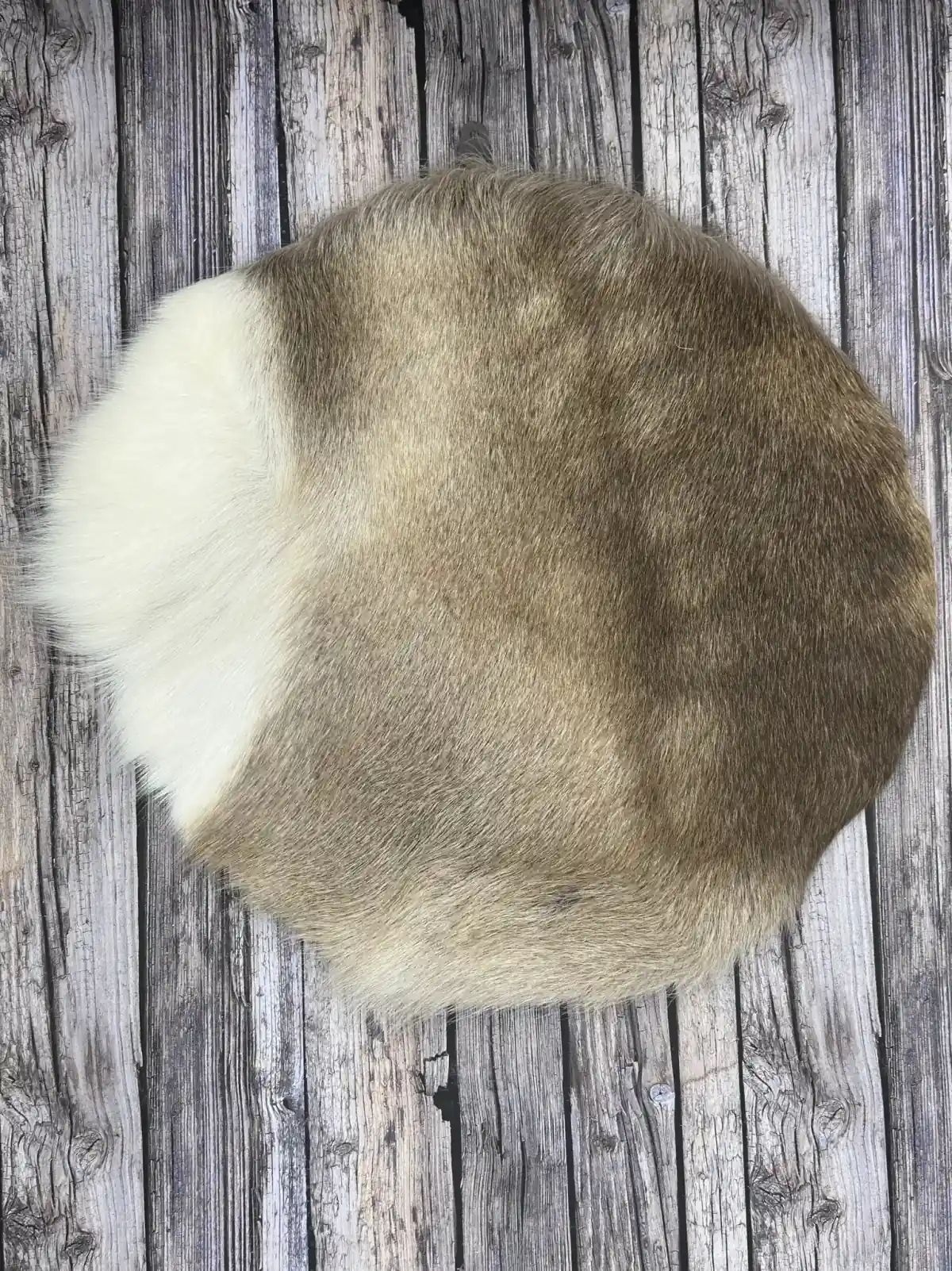 Reindeer Hide Seating Pad - Neat Circular